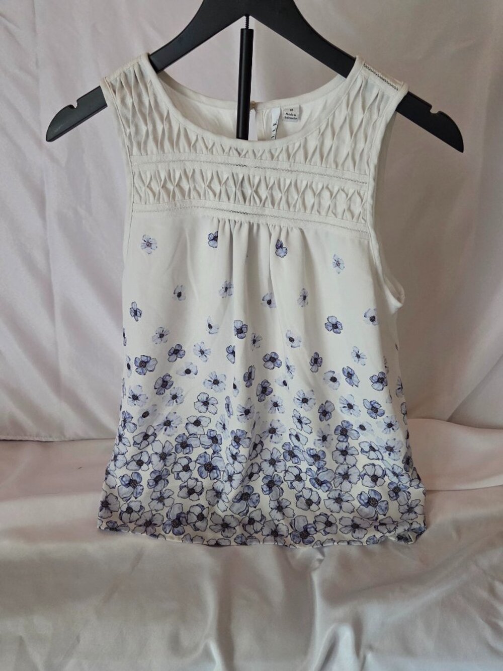 ELLE Women's Floral Sleeveless Top | Size Medium